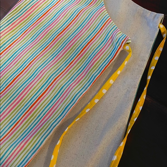 Apron - Picture 3 of 5